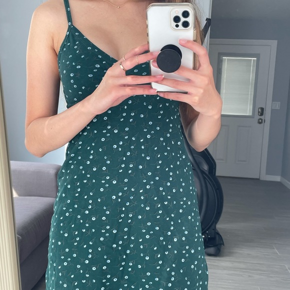 Brandy Melville Amara Floral Dress Brandy Melville Amara Floral Dress